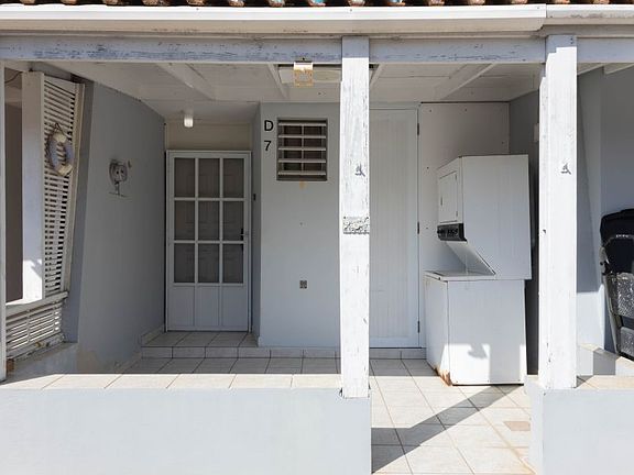 2nd image of Villas De Playa #Ii