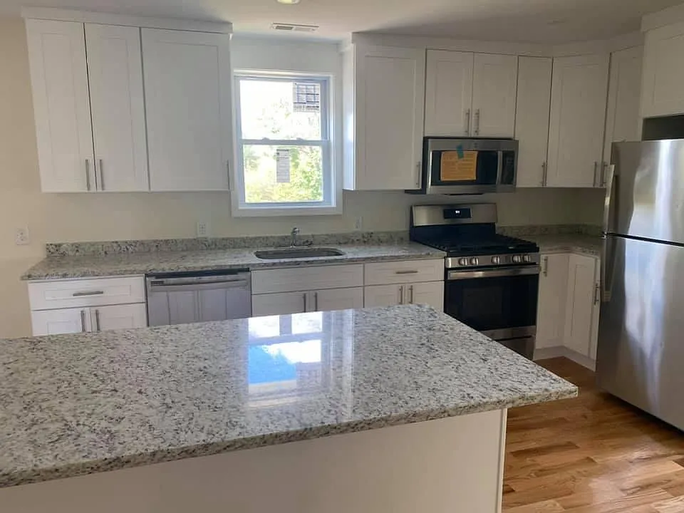 55 Hospital Ave - Apt 2 — Photo 2