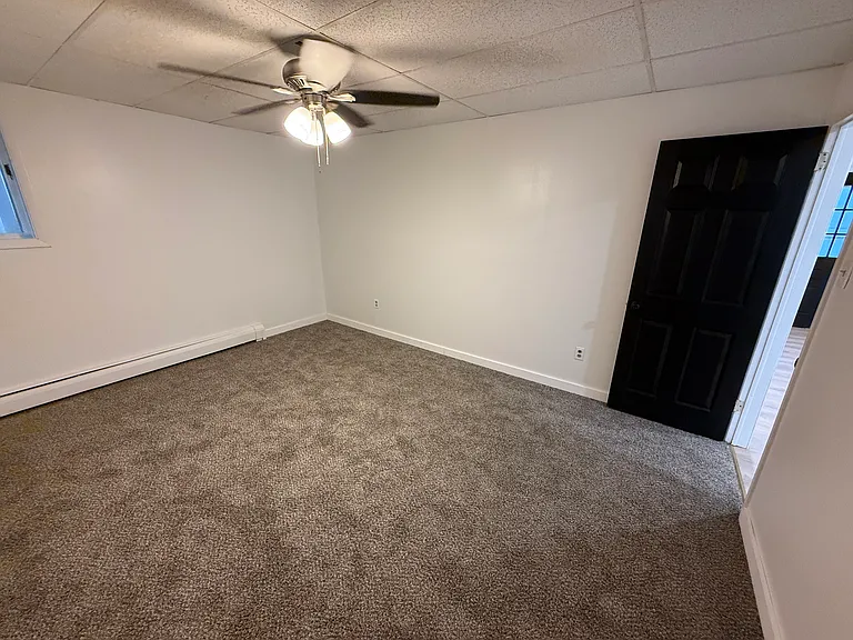400 N Main St #7 — Photo 8