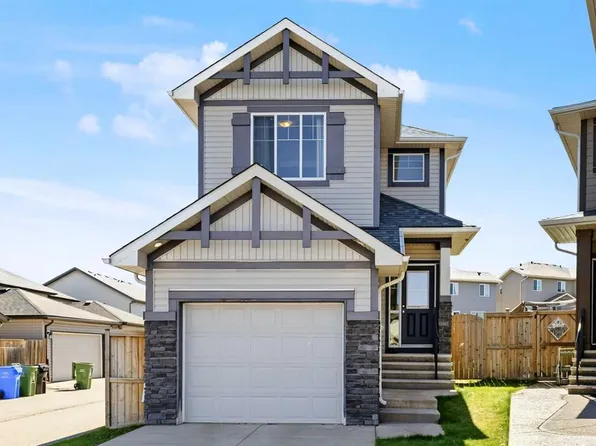 13 N Panora Vw NW, Calgary, AB T3K 0R8