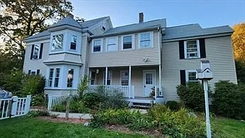 2 bed, 1.0 bath, 1100 sqft, $2,300 — Photo 2