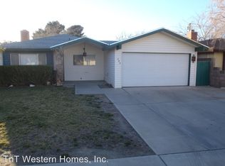 209 S Greenlawn St, Ridgecrest, CA 93555