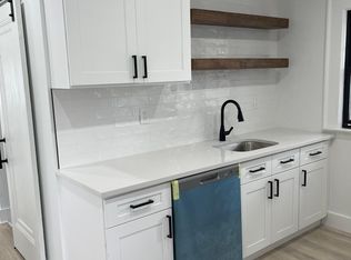 11 W Gouverneur Ave Floor 2, Rutherford, NJ 07070