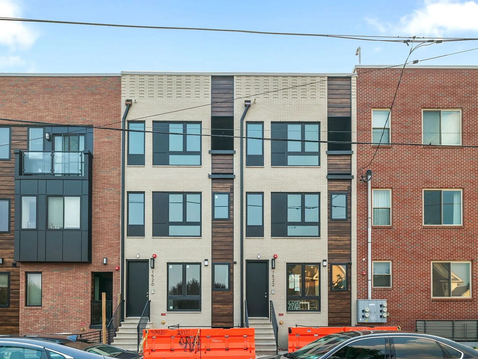 Brand New Luxury Temple Apartments — Photo 1