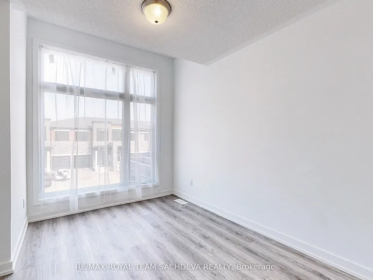 73 Pine Gate Pl — Photo 28