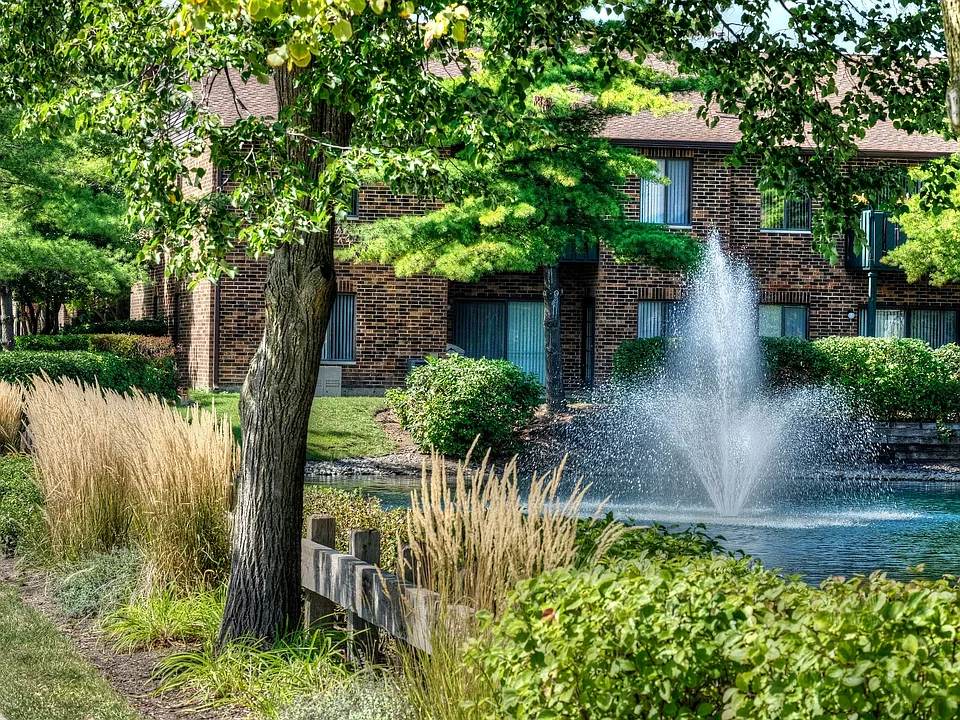 Arbor Lakes