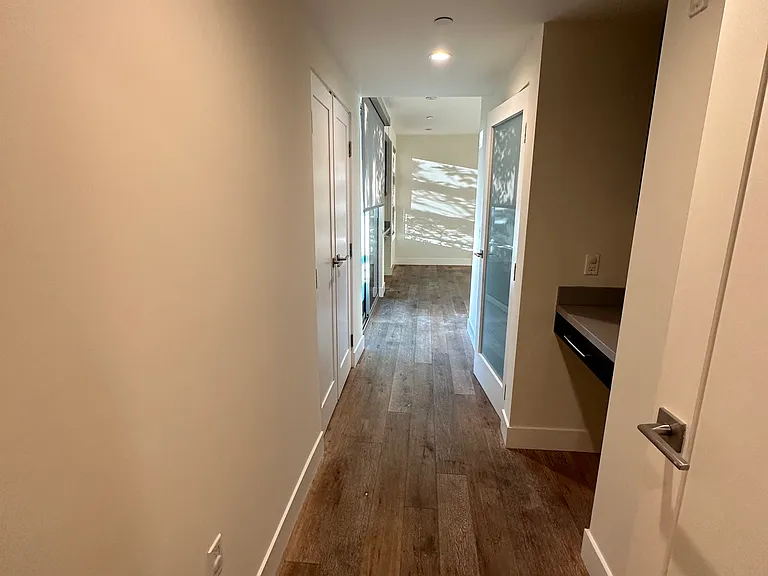 1666 Greenfield Ave #102 — Photo 13