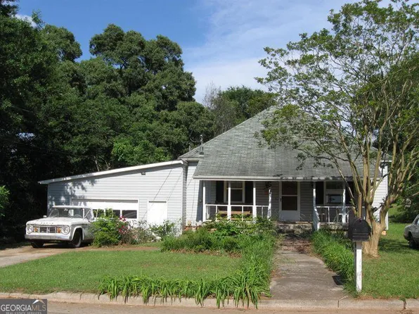67 4th St, Griffin, GA 30223