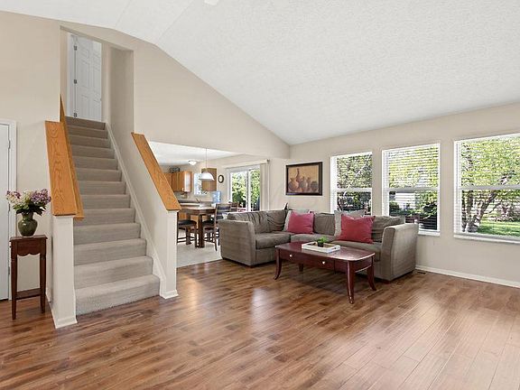 5th image of 5912 Stillponds Pl