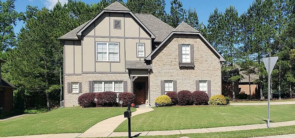 Property main image