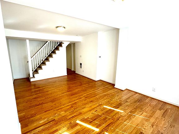 4th image of 761 Oella Ave