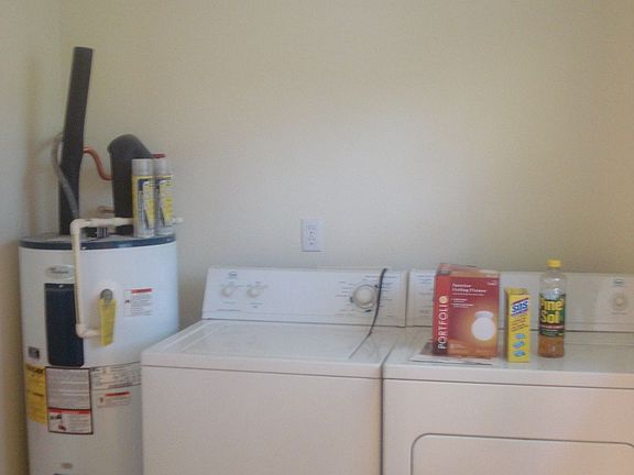 Walk-In Laundry Room