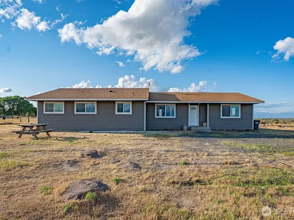 13576 NE Road 10, Moses Lake, WA 98837