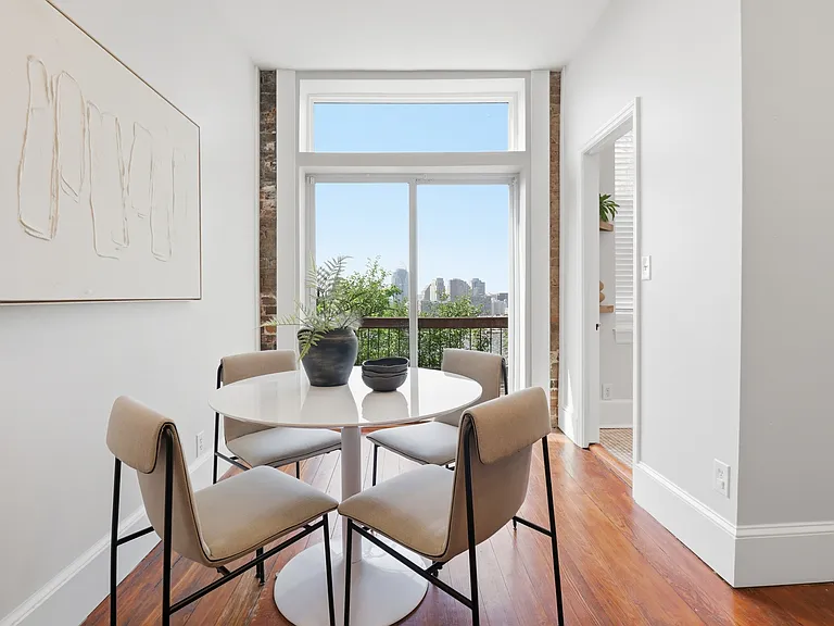 525 Boal St — Photo 32