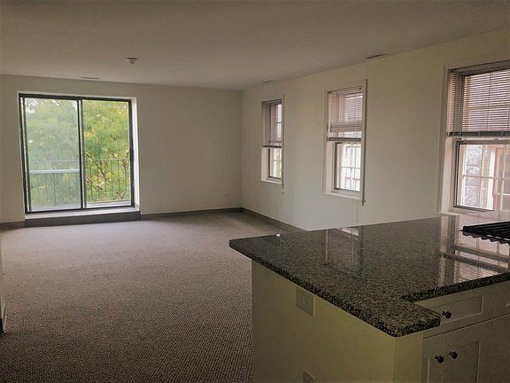 3rd image of 19 Water St APT 4