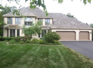 8829 Gleneagles Ln, Darien, IL