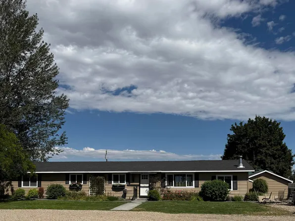 25356 Karen Dr, Middleton, ID 83644