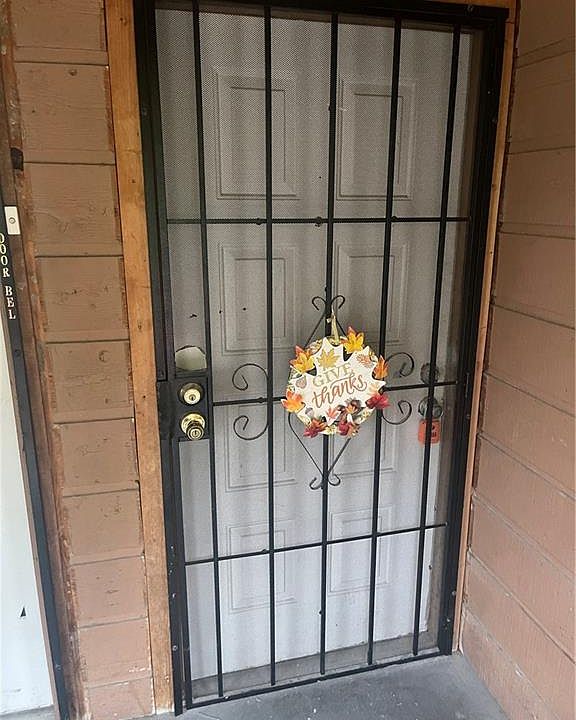 1st image of 1099 Linde St