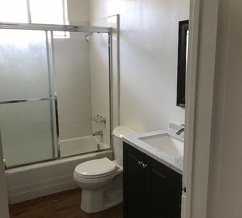 3rd image of 4380 W 134th St #F