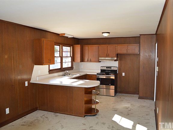 2nd image of 3105 Rosebriar Dr