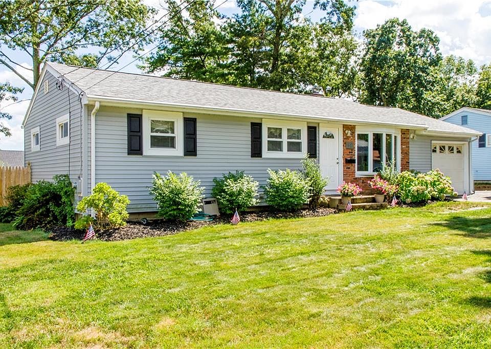 1st image of 46 Rawlinson Dr