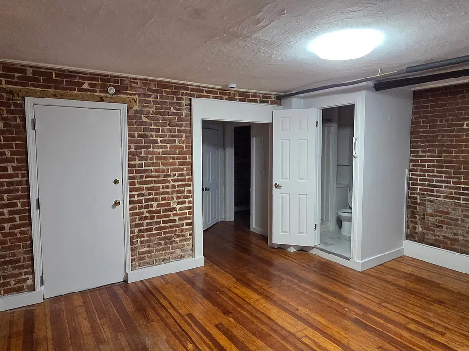 Building Photo 3