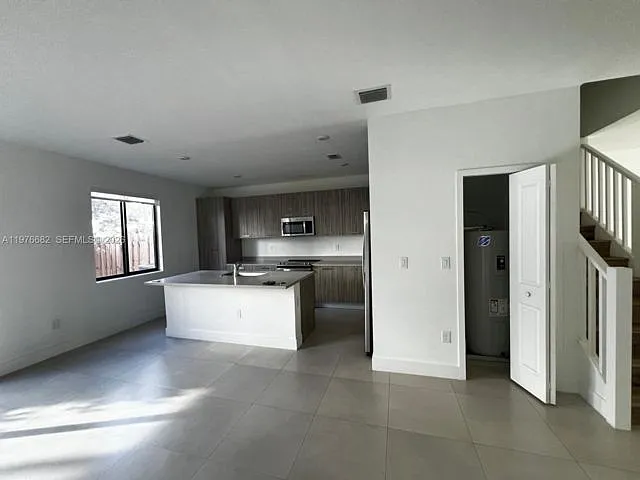 13644 SW 157th Ct — Photo 7