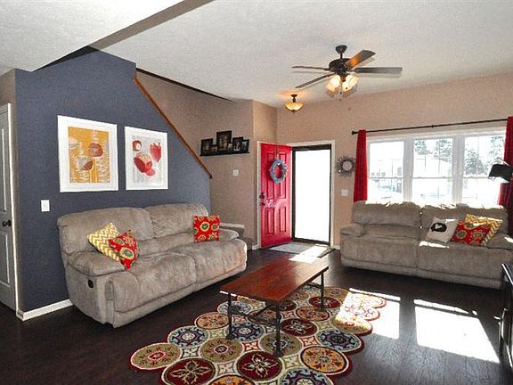 4th image of 2532 W Timber Lake Dr