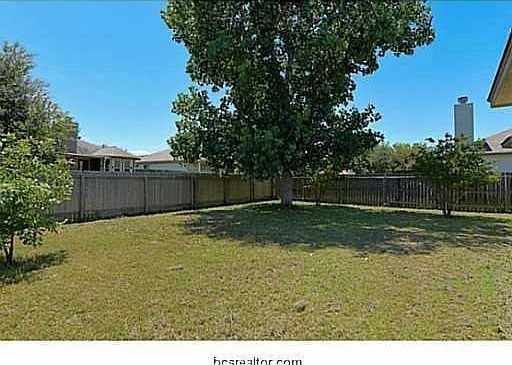 3rd image of 3814 Westfield Dr