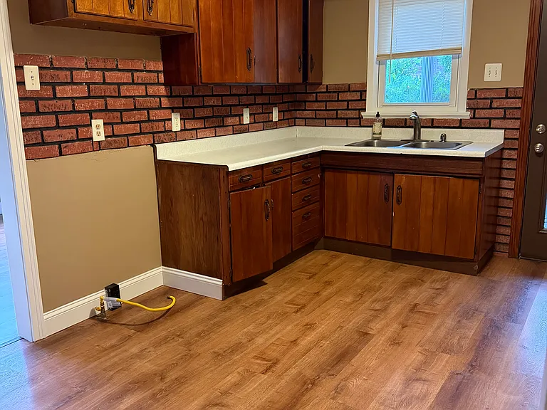 3152 Brodhead Rd — Photo 4