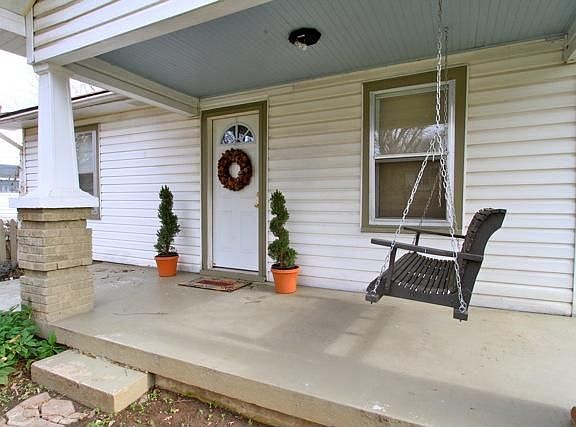 2nd image of 2320 Foster Ave