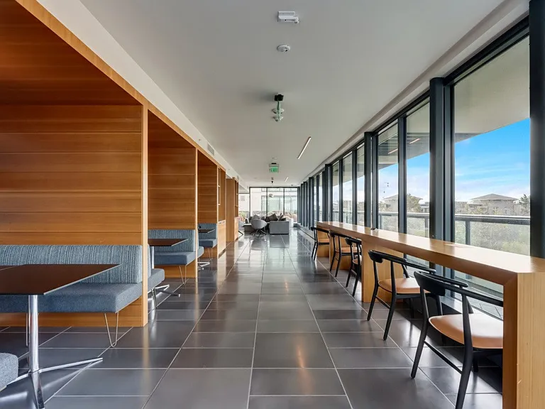 Channel House — Photo 24