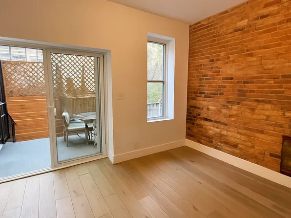 1853 Cornelia Street image 2 of 11