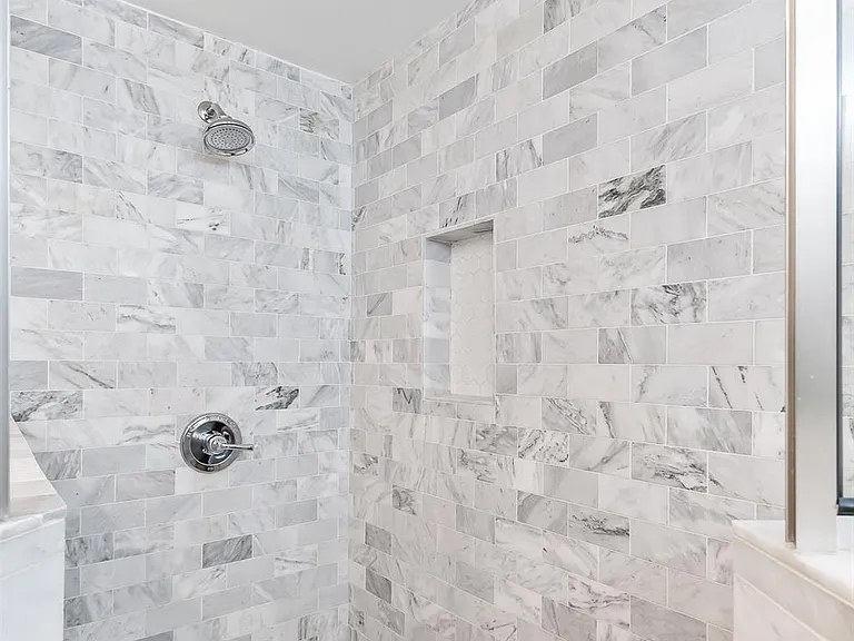 2404 Oak Crest Ave — Photo 18