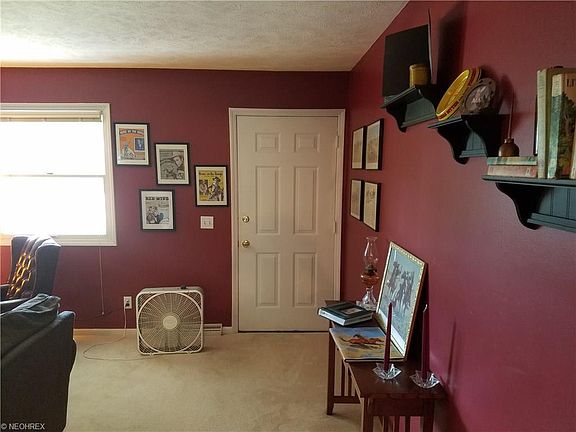 2nd image of 8139 Meadow Run
