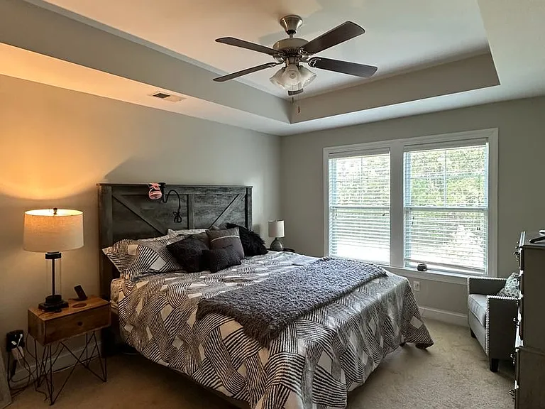 4248 Scharite St — Photo 11