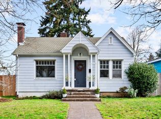 10055 N Willamette Blvd, Portland, OR 97203