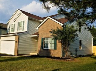 4054 Walnut Crossing Dr, Groveport, OH 43125