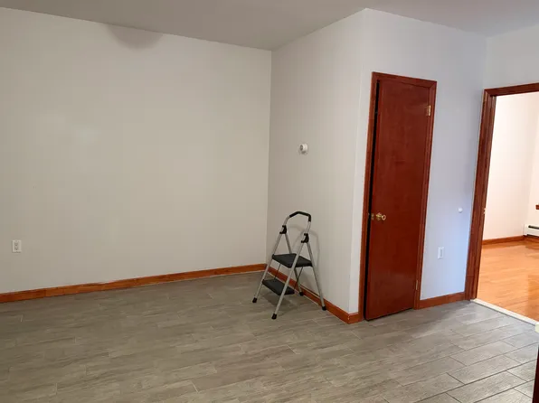 1624 76th St #2R, Brooklyn, NY 11214