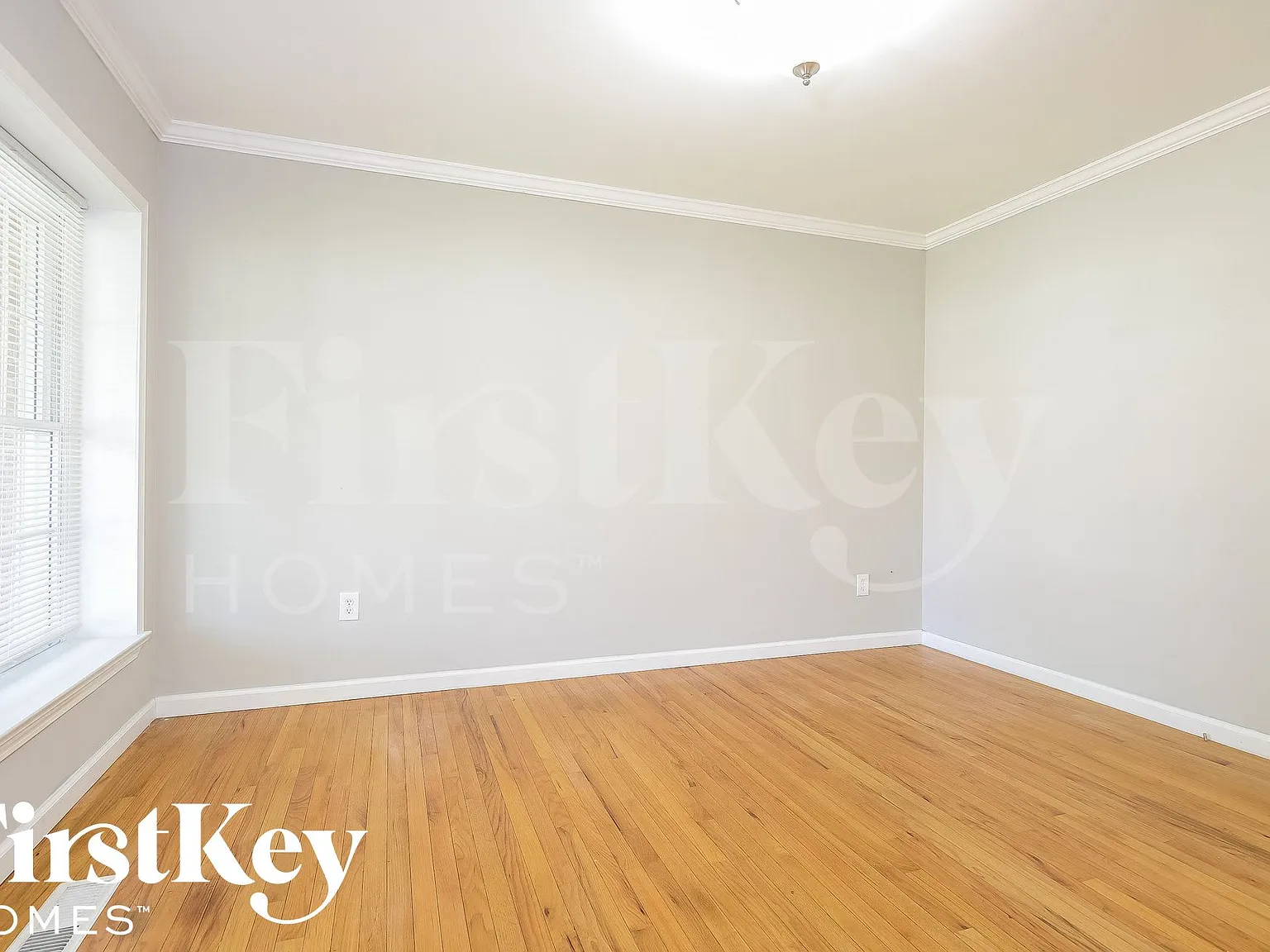 3 bed, 3.0 bath, 1182 sqft, $1,765 — Photo 3