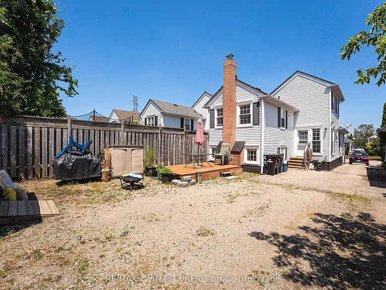15 Milfoil Cres #B — Photo 19