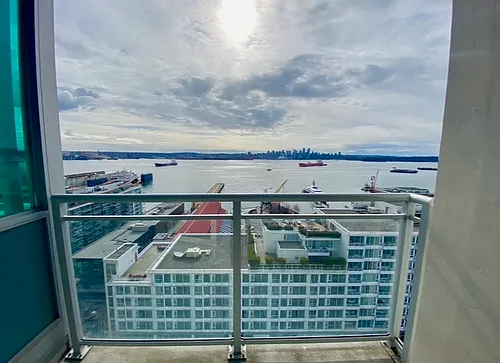 138 Esplanade E #1804 Photo 1