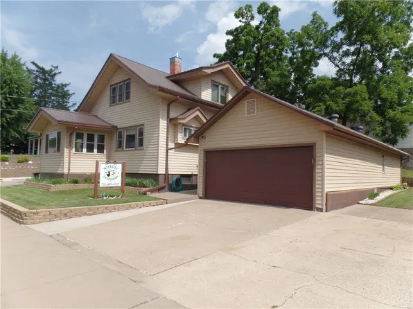 503 3rd Avenue E, Durand, WI 54736