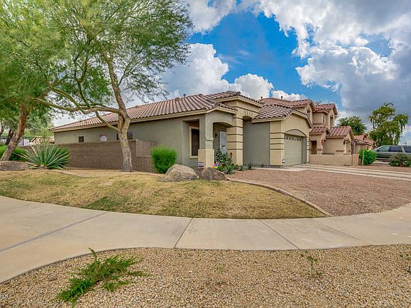 3rd image of 319 E Milada Dr