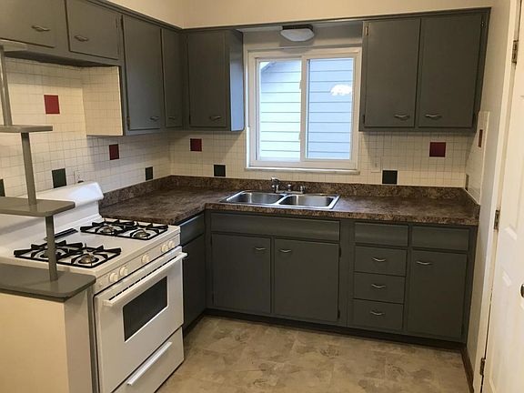 5th image of 7512 Theota Ave