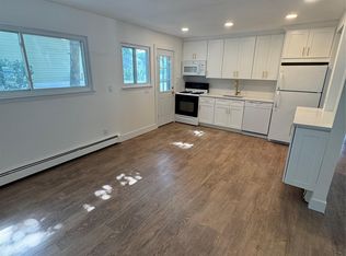 202 Birch Ave, Farmingdale, NY 11735