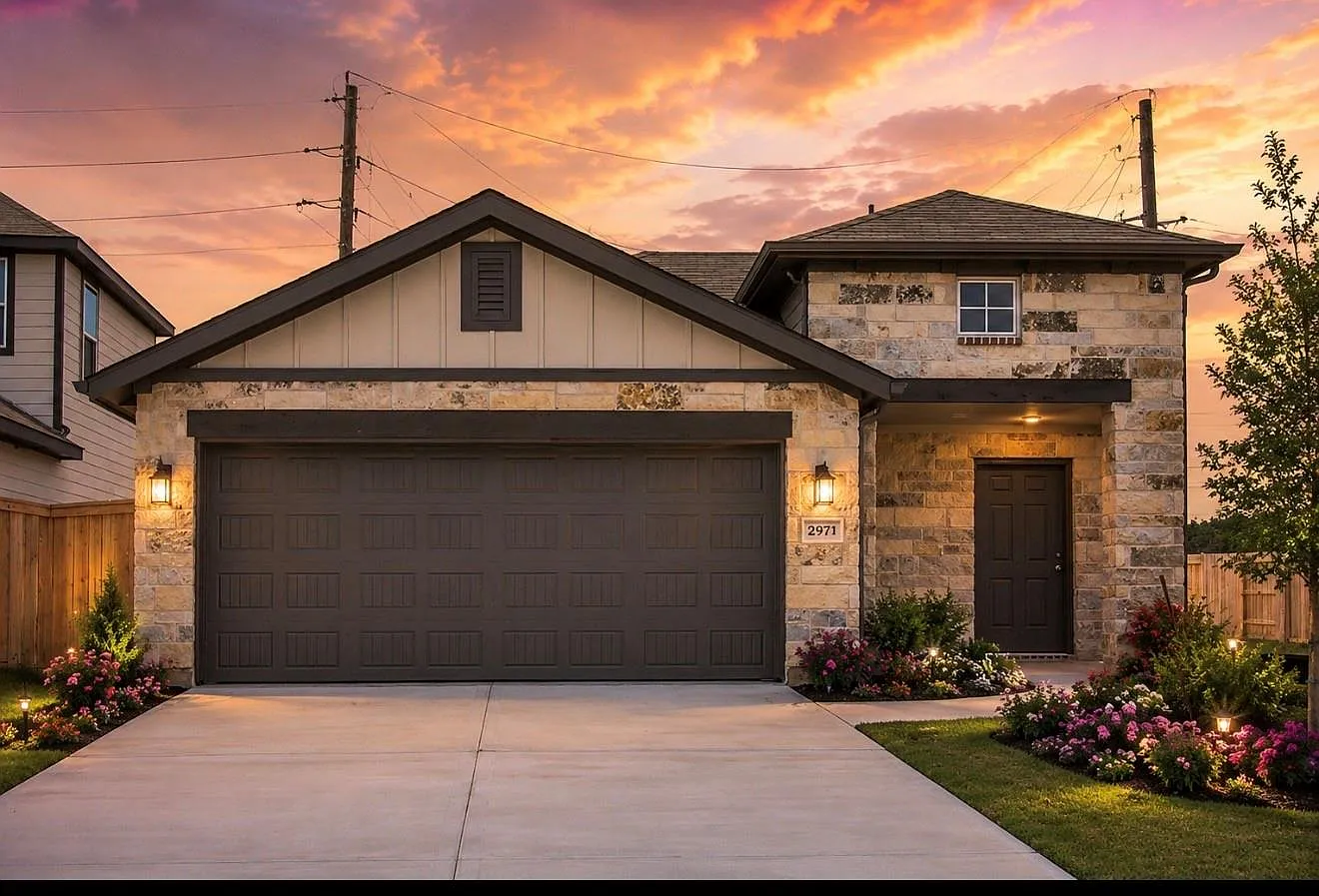 3 bed, 2.0 bath, $1,900 — Photo 1
