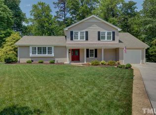 6808 Woodhaven Ct, Raleigh, NC 27615