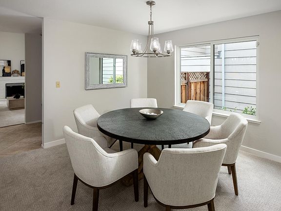 5th image of 1116 Doyle Pl