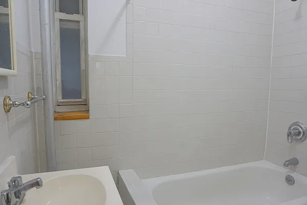 Rented by Compass | media 7